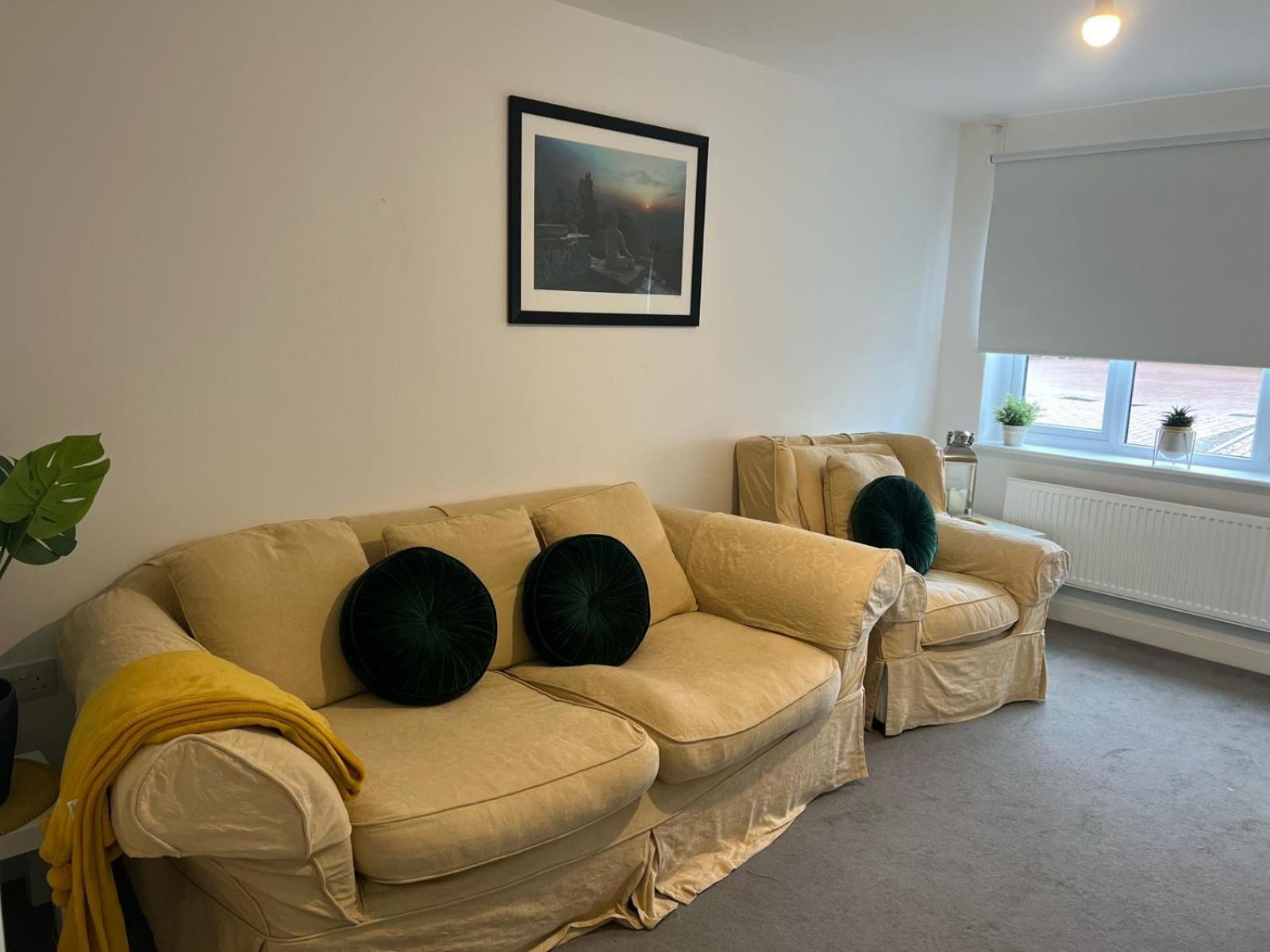 Village House St Mellons - Close To A48 And M4 คาร์ดิฟฟ์ ภายนอก รูปภาพ