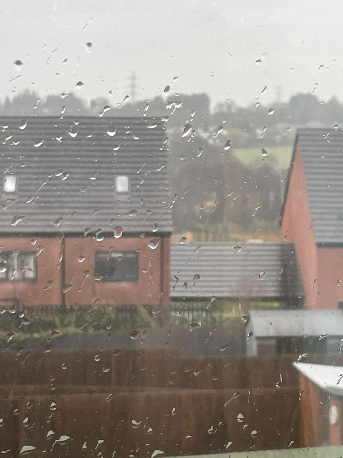 Village House St Mellons - Close To A48 And M4 คาร์ดิฟฟ์ ภายนอก รูปภาพ